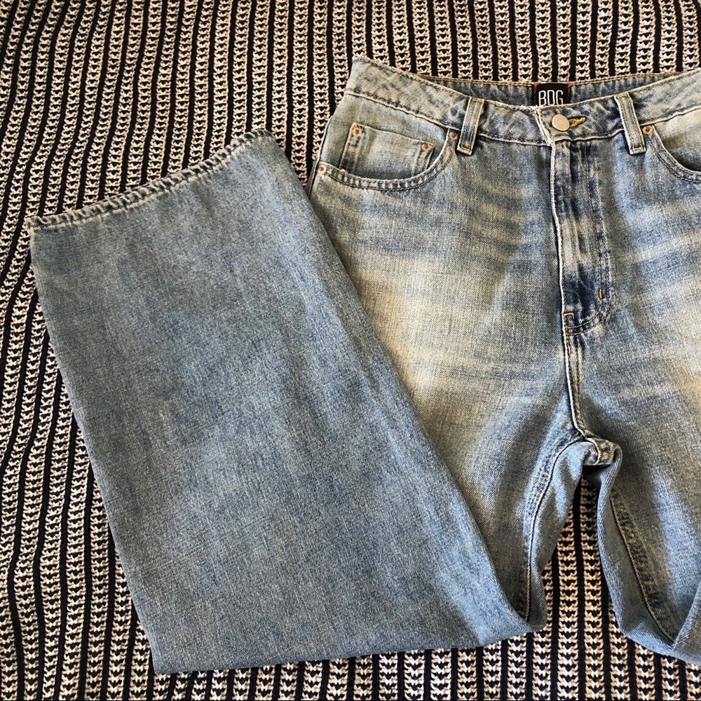 BDG Urban Outfitters Wide Leg Cropped Jean